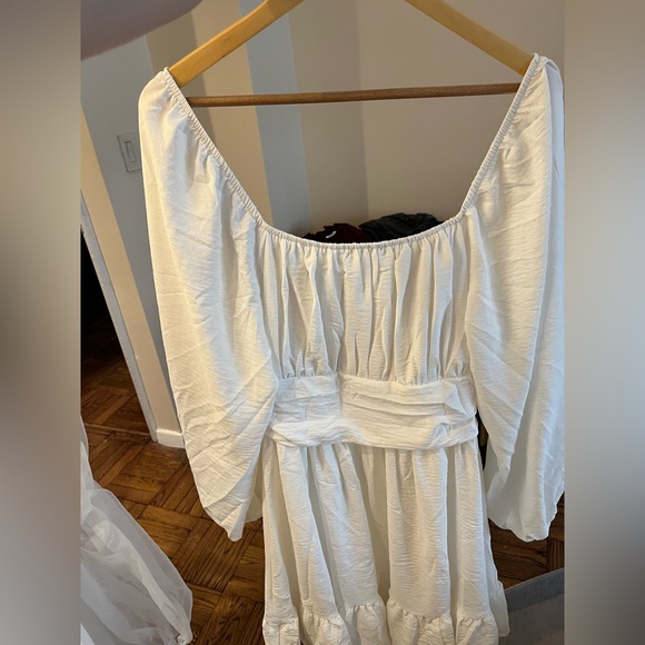 White flowy dress, L - Picture 2 of 4